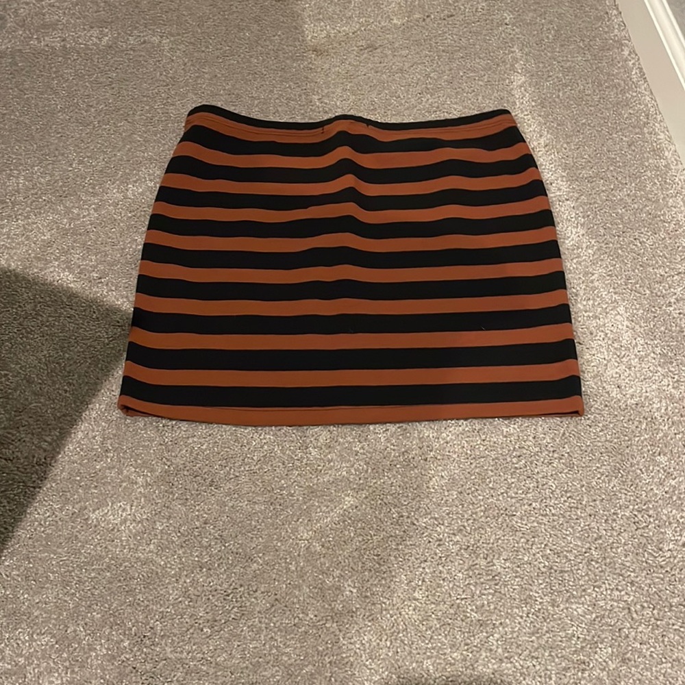 Forever 21 size large skirt